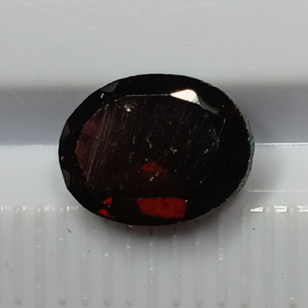 Oval Rhodolite Garnet Gemstone 8x6mm
